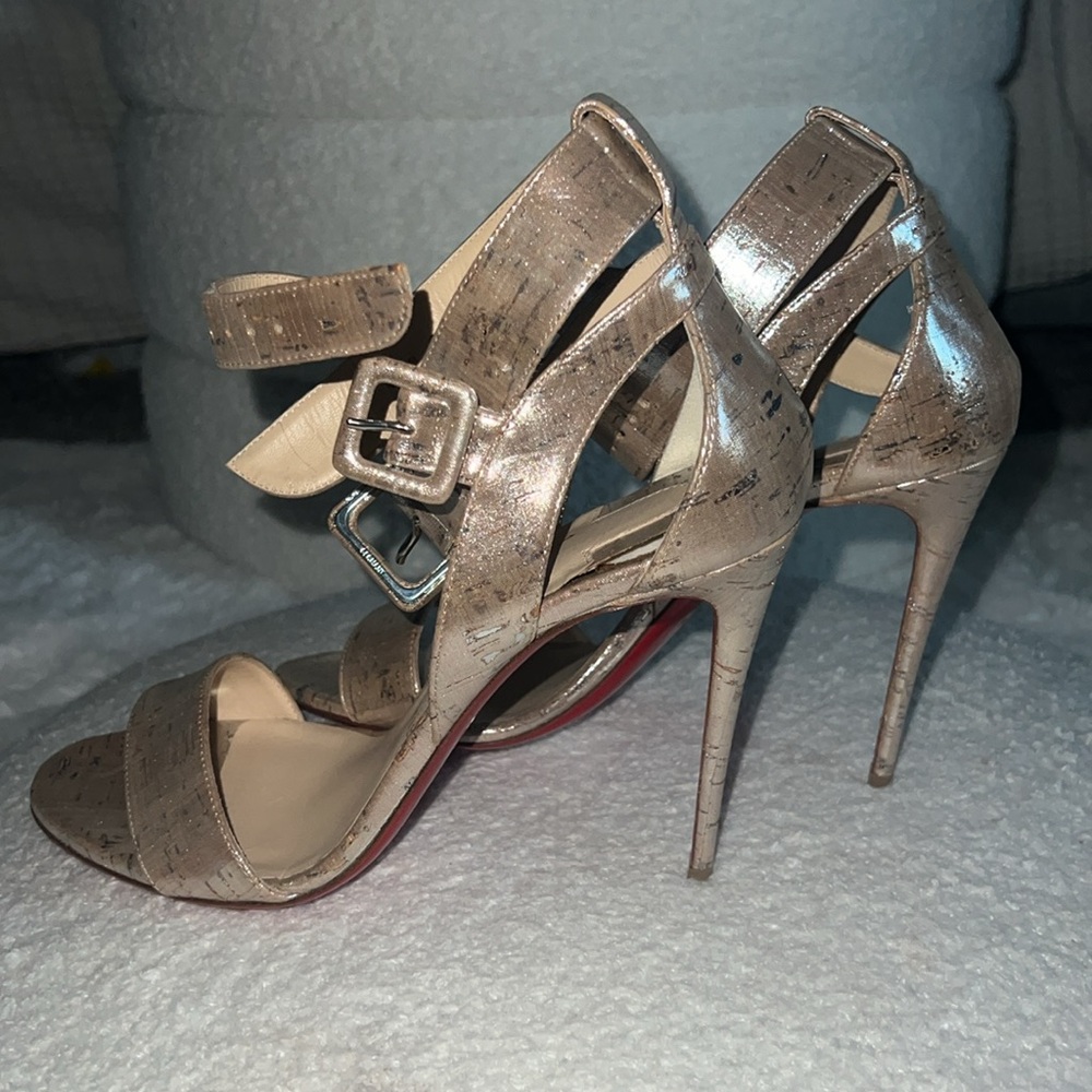 Christian Louboutin gold sandals - Picture 3 of 7